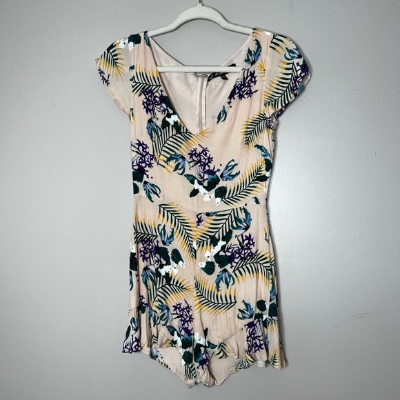 For Love and Lemons Romper Pina Colada Floral Tropical Summer Creme Flirty XS - Picture 4 of 10